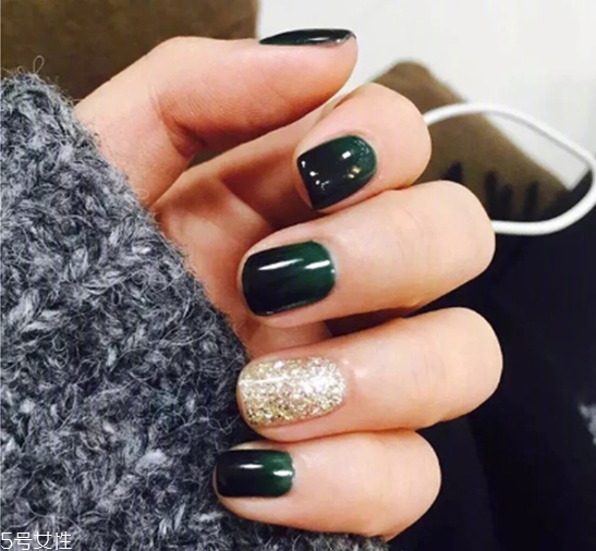 清新色塊撞色美甲怎么做 低飽和度美甲圖片 清新色塊撞色美甲怎么做 低飽和度美甲圖片