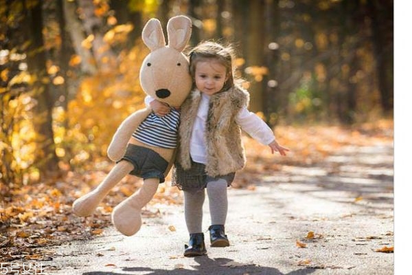 雪天嬰兒可以睡電熱毯?jiǎn)? alt=