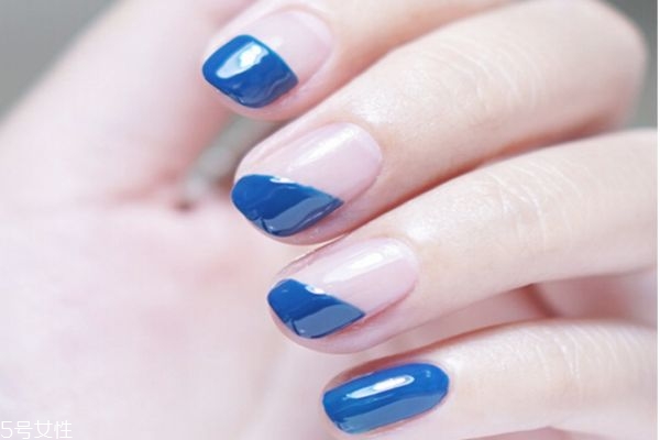 貼鉆美甲教程 個性鉆飾美甲教程 貼鉆美甲教程 個性鉆飾美甲教程