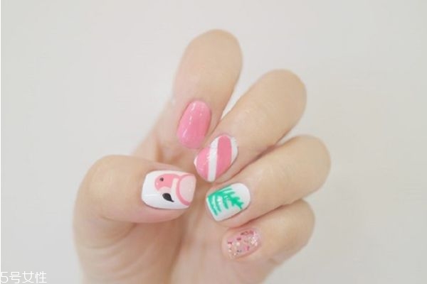 火烈鳥美甲怎么做 教你動(dòng)物美甲怎么做 火烈鳥美甲怎么做 教你動(dòng)物美甲怎么做