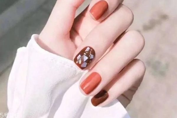 小豬美甲教程圖解 2019新年美甲圖片 小豬美甲教程圖解 2019新年美甲圖片