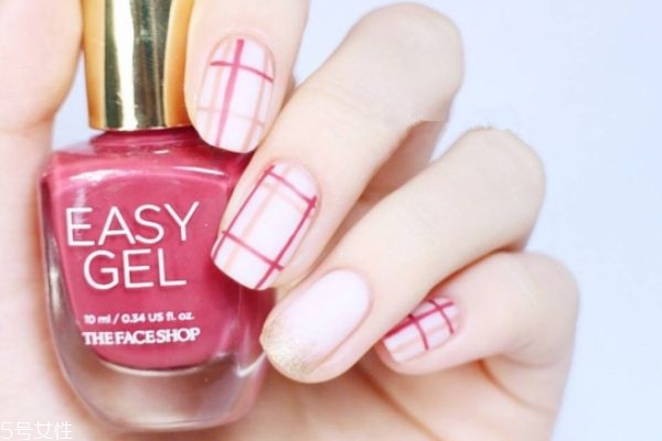 日系田園風美甲怎么做 絲絨美甲做法教程 日系田園風美甲怎么做 絲絨美甲做法教程