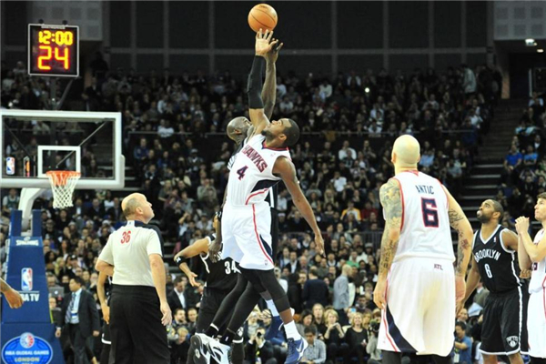 打籃球怎么避免崴腳 裝備很重要 打籃球怎么避免崴腳 裝備很重要