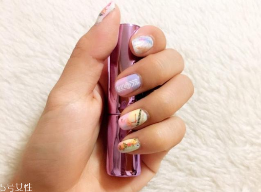 火烈鳥美甲怎么做 教你動(dòng)物美甲怎么做 火烈鳥美甲怎么做 教你動(dòng)物美甲怎么做