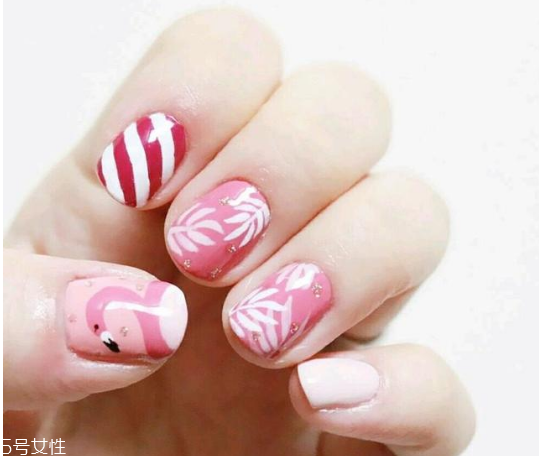 火烈鳥美甲怎么做 教你動(dòng)物美甲怎么做 火烈鳥美甲怎么做 教你動(dòng)物美甲怎么做