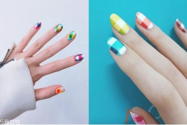 莫蘭迪色美甲 幾何線條美甲圖片 莫蘭迪色美甲 幾何線條美甲圖片