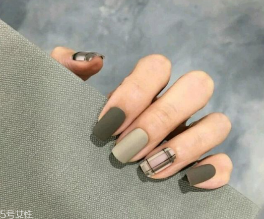 秋冬美甲流行趨勢(shì) 美甲秋冬新款圖片 秋冬美甲流行趨勢(shì) 美甲秋冬新款圖片