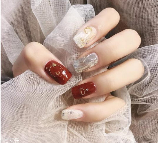 秋冬美甲流行趨勢(shì) 美甲秋冬新款圖片 秋冬美甲流行趨勢(shì) 美甲秋冬新款圖片