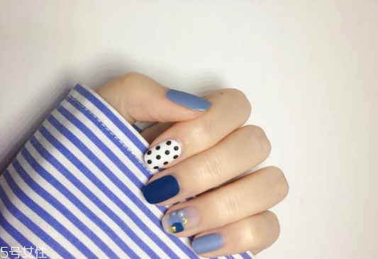 秋冬美甲流行趨勢(shì) 美甲秋冬新款圖片 秋冬美甲流行趨勢(shì) 美甲秋冬新款圖片