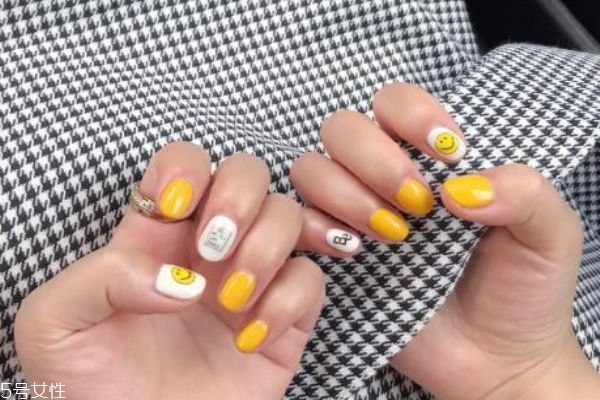 2019最好看的秋冬美甲 2019最火秋冬美甲 2019最好看的秋冬美甲 2019最火秋冬美甲