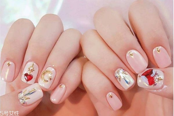 2019最好看的秋冬美甲 2019最火秋冬美甲 2019最好看的秋冬美甲 2019最火秋冬美甲