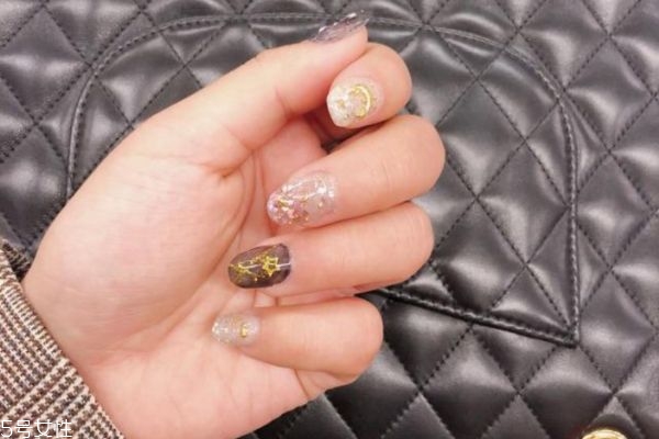 2019最好看的秋冬美甲 2019最火秋冬美甲 2019最好看的秋冬美甲 2019最火秋冬美甲