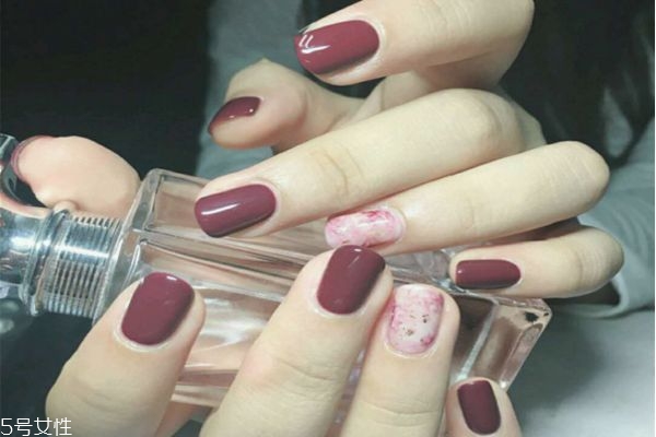 秋冬美甲流行趨勢(shì) 美甲秋冬新款圖片 秋冬美甲流行趨勢(shì) 美甲秋冬新款圖片