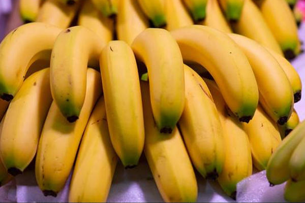 草莓和香蕉可以一起吃嗎？小心脾胃虛寒