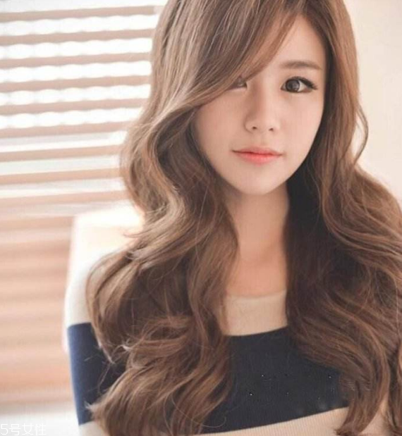 2019長(zhǎng)卷發(fā)發(fā)色 女神必備長(zhǎng)卷發(fā)發(fā)型 2019長(zhǎng)卷發(fā)發(fā)色 女神必備長(zhǎng)卷發(fā)發(fā)型