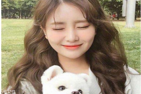 好看的長卷發(fā)發(fā)型圖片 蛋糕卷發(fā)型 好看的長卷發(fā)發(fā)型圖片 蛋糕卷發(fā)型