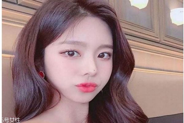 2019長(zhǎng)卷發(fā)發(fā)色 女神必備長(zhǎng)卷發(fā)發(fā)型 2019長(zhǎng)卷發(fā)發(fā)色 女神必備長(zhǎng)卷發(fā)發(fā)型