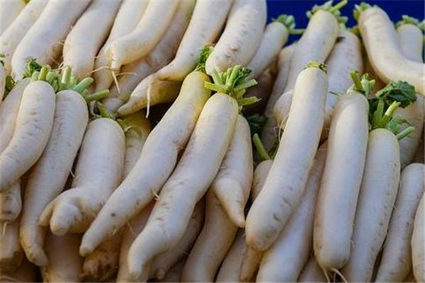 白蘿卜空心了還能吃嗎 口感不太好 白蘿卜空心了還能吃嗎 口感不太好