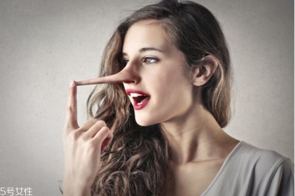 鼻子常常一邊通一邊不通？