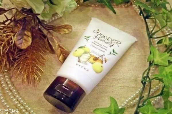 什么護(hù)手霜最補(bǔ)水 哪種護(hù)手霜最滋潤 什么護(hù)手霜最補(bǔ)水 哪種護(hù)手霜最滋潤