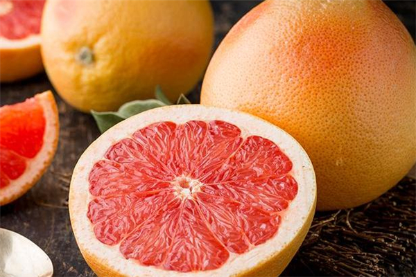 葡萄柚和什么榨汁好喝 有這幾種選擇 葡萄柚和什么榨汁好喝 有這幾種選擇