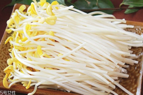 吃什么水果能美白全身 可以美白的食物 吃什么水果能美白全身 可以美白的食物