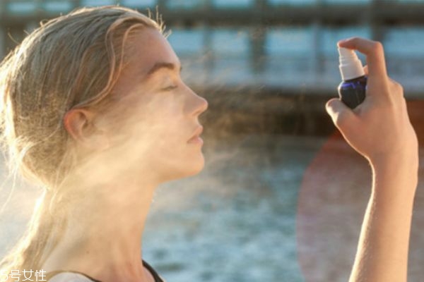 保濕噴霧有哪些 補(bǔ)水保濕噴霧排行榜 保濕噴霧有哪些 補(bǔ)水保濕噴霧排行榜