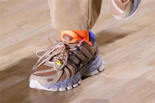 李寧2019紐約時(shí)裝周新品預(yù)覽 中國(guó)李寧強(qiáng)勢(shì)登陸 李寧2019紐約時(shí)裝周新品預(yù)覽 中國(guó)李寧強(qiáng)勢(shì)登陸