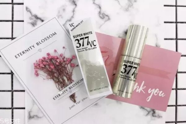 哪款美白精華能變白 便宜又有效的美白精華 哪款美白精華能變白 便宜又有效的美白精華