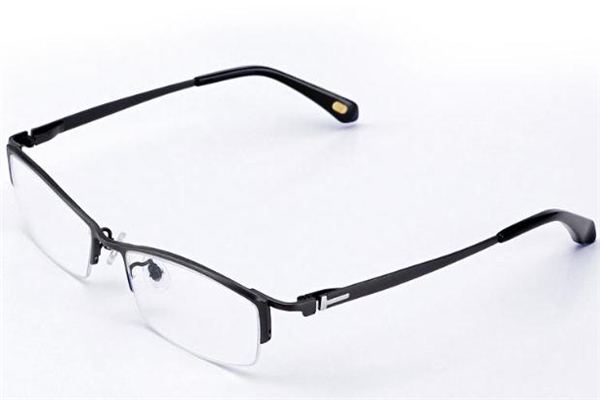 威古氏眼鏡怎么查真?zhèn)?認準防偽碼