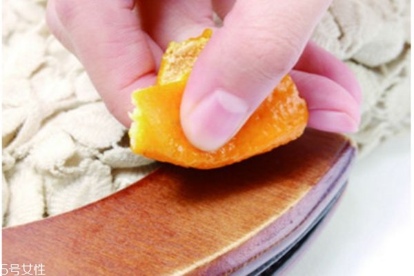 咖啡漬油漆如何清除 橘子皮的10個(gè)用處 咖啡漬油漆如何清除 橘子皮的10個(gè)用處