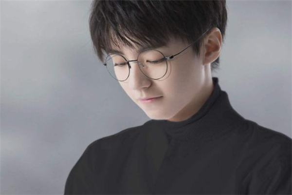 暴龍眼鏡真假辨別 認準防偽標識 暴龍眼鏡真假辨別 認準防偽標識