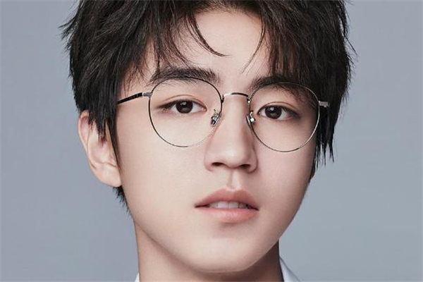 暴龍眼鏡真假辨別 認準防偽標識 暴龍眼鏡真假辨別 認準防偽標識