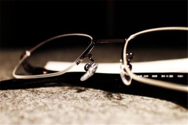 萬寶龍眼鏡什么檔次 奢侈品價位 萬寶龍眼鏡什么檔次 奢侈品價位