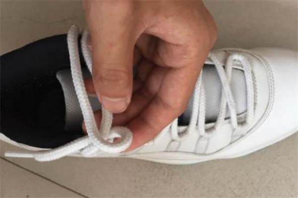 aj11 low鞋帶系法 隱藏式鞋帶系法教程 aj11 low鞋帶系法 隱藏式鞋帶系法教程