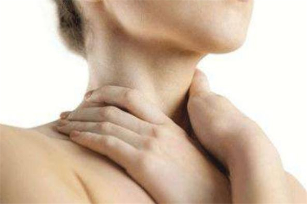 脖子上喜歡長痘痘，是你吃錯(cuò)東西了