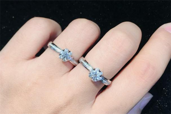 兩克拉鉆戒有多大 比黃豆稍大 兩克拉鉆戒有多大 比黃豆稍大