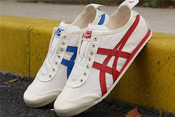 鬼冢虎鞋子真假辨別 對(duì)比鑒定很明顯