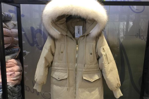 orolay羽絨服價(jià)錢多少 價(jià)格非常實(shí)惠