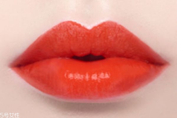 伊蒂之屋甜蜜之戀晶瑩炫彩唇膏哪個(gè)顏色好看 伊蒂之屋甜蜜之戀晶瑩炫彩唇膏哪個(gè)顏色好看