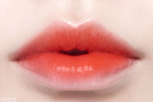 伊蒂之屋甜蜜之戀晶瑩炫彩唇膏哪個(gè)顏色好看 伊蒂之屋甜蜜之戀晶瑩炫彩唇膏哪個(gè)顏色好看