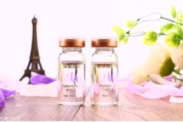 原液精華和安瓶精華的區(qū)別 你真的了解原液護(hù)膚品嗎 原液精華和安瓶精華的區(qū)別 你真的了解原液護(hù)膚品嗎