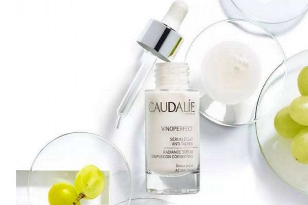 vc和煙酰胺能一起用嗎 vc和煙酰胺美白 vc和煙酰胺能一起用嗎 vc和煙酰胺美白