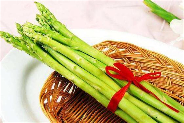 蘆筍隔夜能吃嗎 看保存情況 蘆筍隔夜能吃嗎 看保存情況