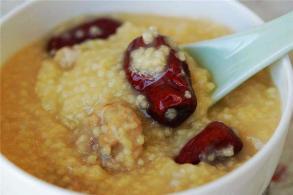 小米粥不粘稠怎么回事 火候很關(guān)鍵 小米粥不粘稠怎么回事 火候很關(guān)鍵