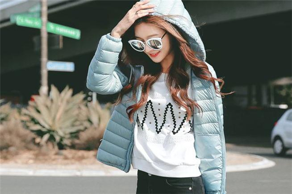 穿羽絨服還冷,不是衣服不暖,是你不會穿 穿羽絨服還冷,不是衣服不暖,是你不會穿