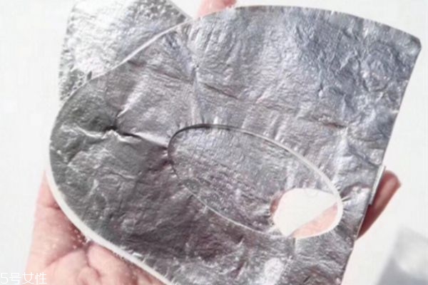 鋼鐵俠面膜敷多長(zhǎng)時(shí)間 鋼鐵俠面膜的平價(jià)替代 鋼鐵俠面膜敷多長(zhǎng)時(shí)間 鋼鐵俠面膜的平價(jià)替代