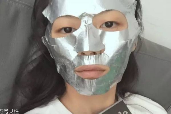 鋼鐵俠面膜敷多長(zhǎng)時(shí)間 鋼鐵俠面膜的平價(jià)替代 鋼鐵俠面膜敷多長(zhǎng)時(shí)間 鋼鐵俠面膜的平價(jià)替代