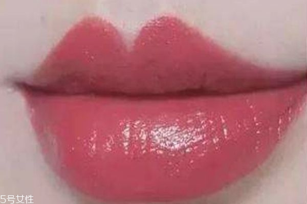 雅詩蘭黛420炫慕和傾慕的區(qū)別 雅詩蘭黛傾慕炫慕區(qū)別 雅詩蘭黛420炫慕和傾慕的區(qū)別 雅詩蘭黛傾慕炫慕區(qū)別