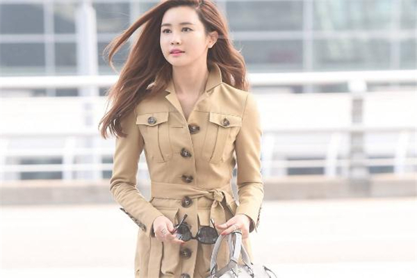 微笑唇手術(shù)幾天拆線(xiàn) 一周左右